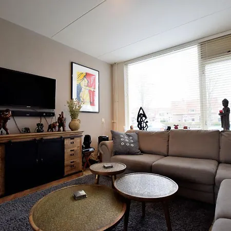 Spacious Holiday In With Garden * Noordwijk