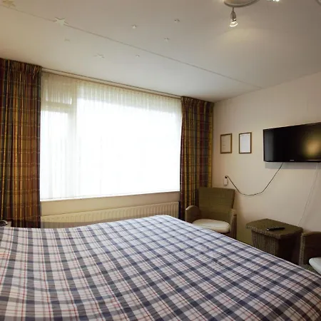 펜션 Spacious Holiday In With Garden