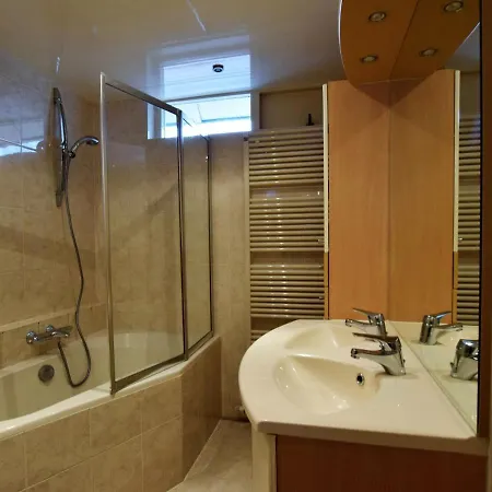 Spacious Holiday In With Garden 펜션 노르트베이크